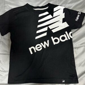 New balance little boys T-shirt, black size 8.